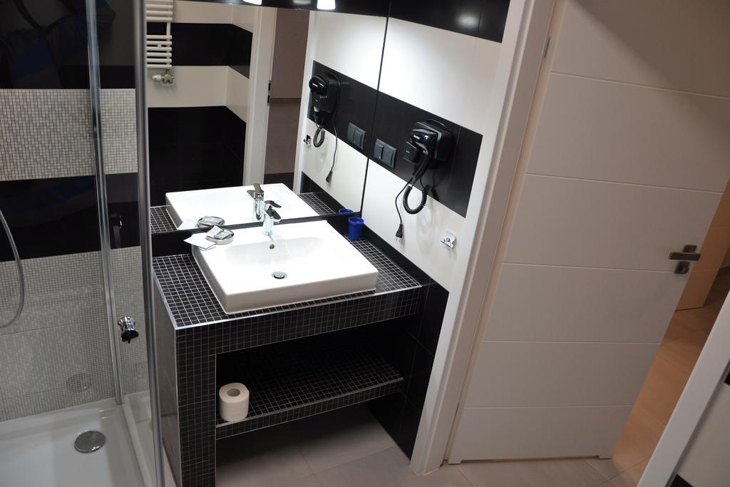 Apartamenty Krawiecka Зелёна-Гура Экстерьер фото